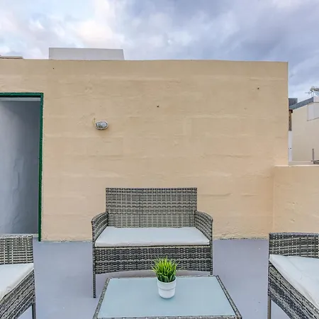 Ferienhaus Lilly The Traditional Maltese Townhouse In *