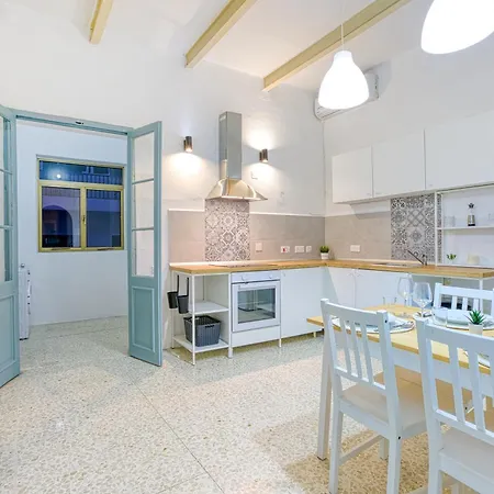 Lilly The Traditional Maltese Townhouse In Hébergement de vacances