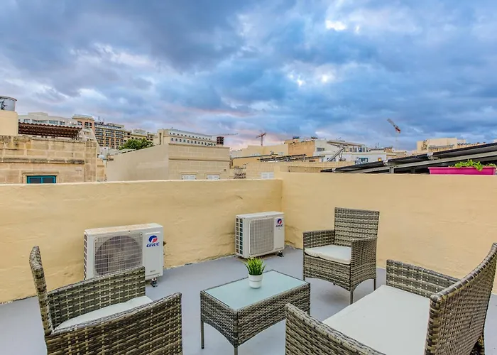 Lilly The Traditional Maltese Townhouse In *