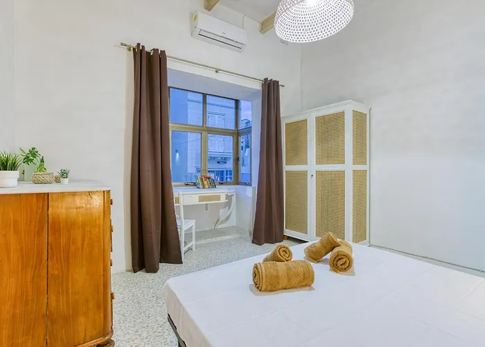 펜션 Lilly The Traditional Maltese Townhouse In *