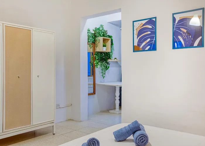 Lilly The Traditional Maltese Townhouse In *