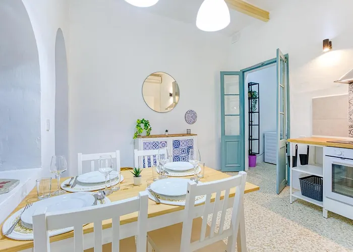 Lilly The Traditional Maltese Townhouse In 펜션