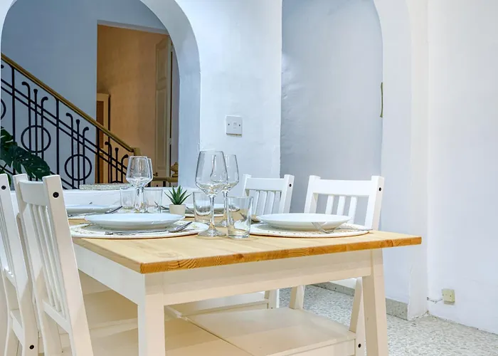 Lilly The Traditional Maltese Townhouse In 펜션 *