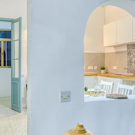 Lilly The Traditional Maltese Townhouse In *