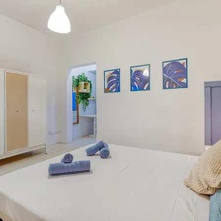 Lilly The Traditional Maltese Townhouse In * Sliema